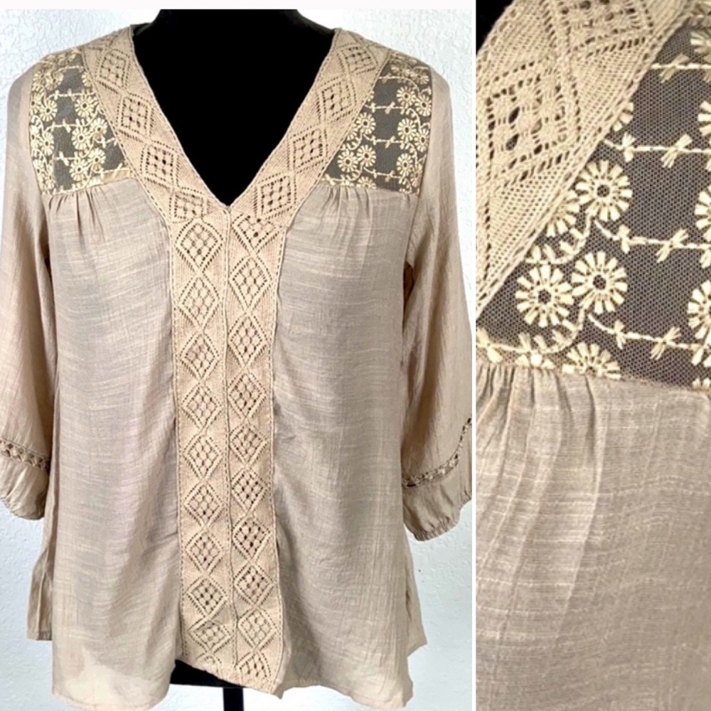 🌼4/$10🌼 NWT BY DESIGN Women’s Boho Crochet Beige Pullover V-neck Blouse